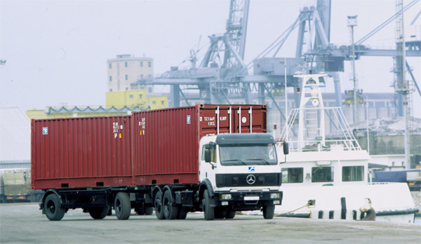 Vận chuyển hàng hóa container từ cảng tới cảng (CY-CY) tuyến Bắc-Trung-Nam và nguợc lại